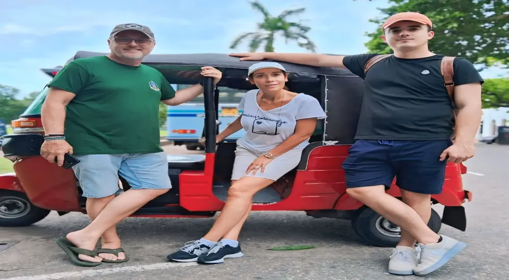 Colombo City Tour By TukTuk